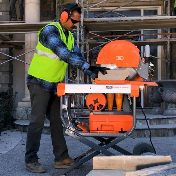 Banc de scie 16.5'' avec système de contrôle de poussière