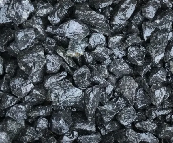 Granit Noir ¾" à 1" au bucket